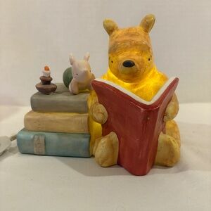 Vintage Disney Classic Winnie Pooh Piglet Book Reading Night Light Nursery Lamp